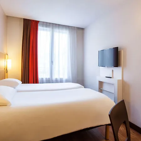 Hotel Ibis Gare De L Est 10eme Paris