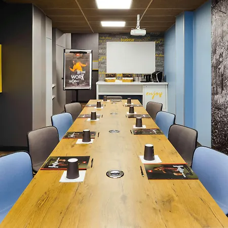 Hotel Ibis Gare De L Est 10eme