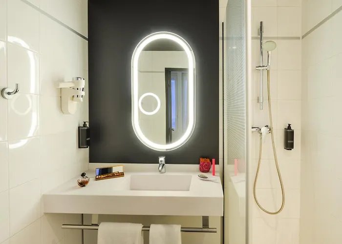 Hotel Ibis Gare De L Est 10ème Parigi