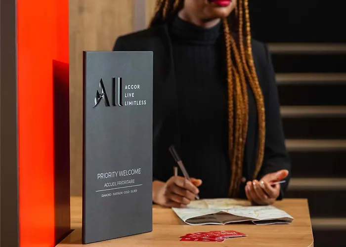 Hotel Ibis Gare De L Est 10ème Parigi