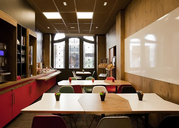 Ibis Gare De L Est 10ème 3*