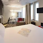 イビス ガール ドゥ レスト ディズィエム